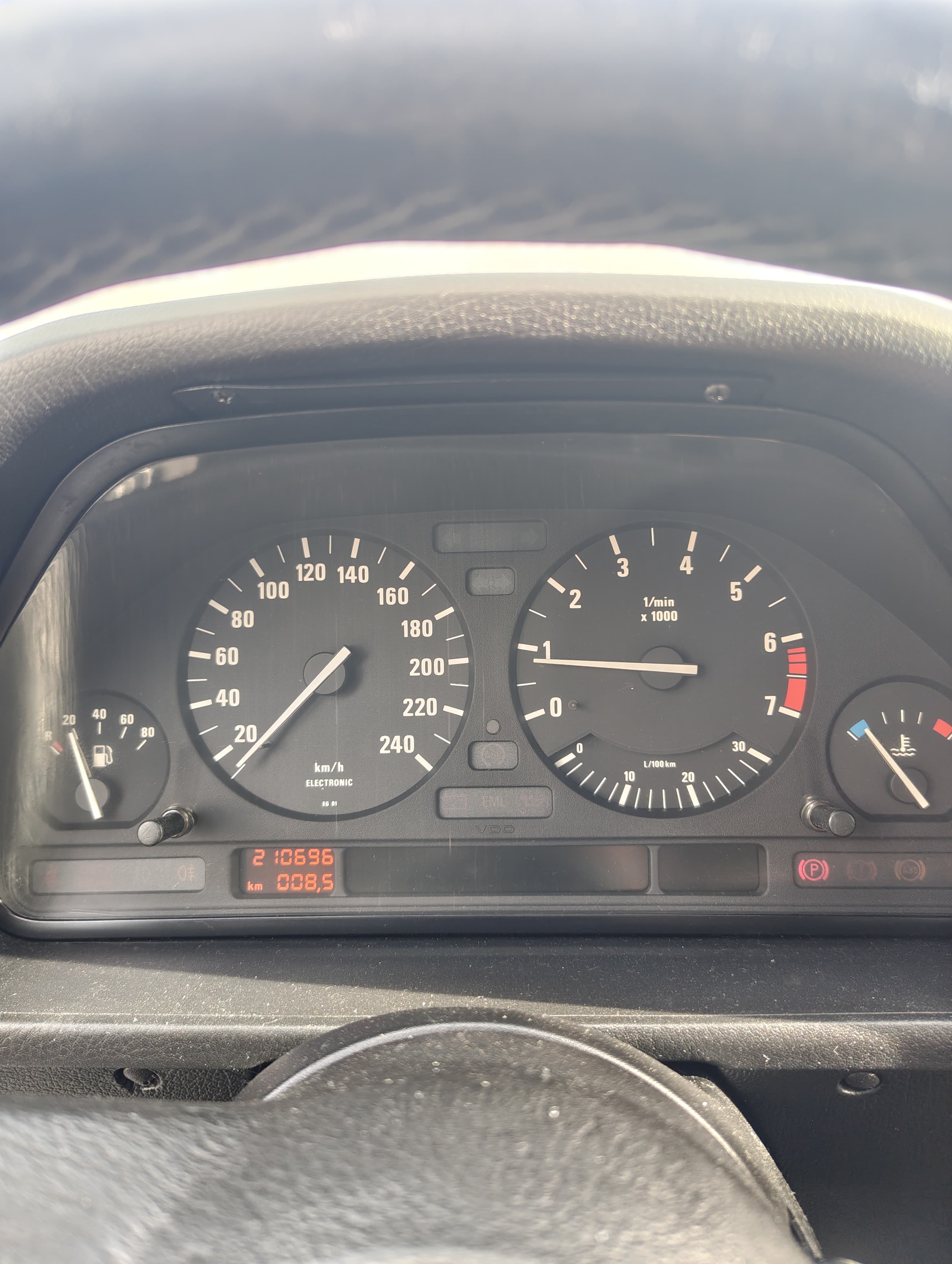 BMW E34 1989 — foto 7